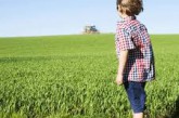 Des enfants exposés à des centaines de résidus pesticides Le Mond